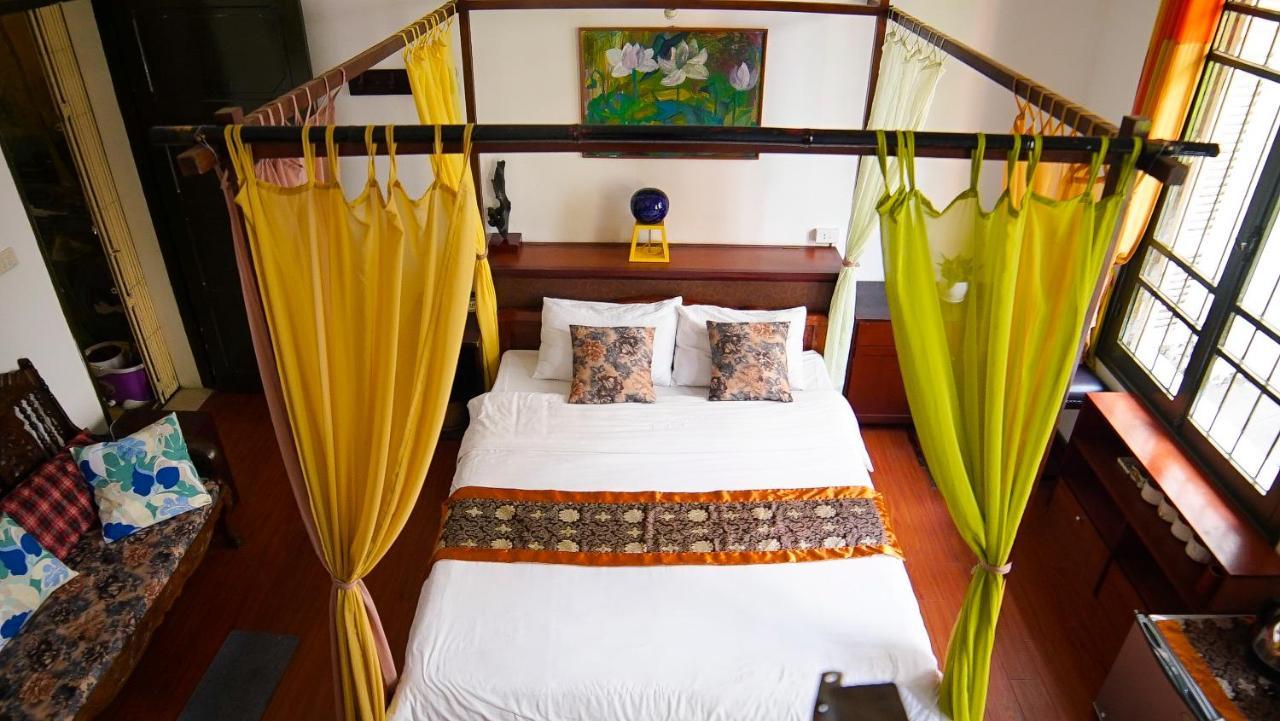 Nq Vintage House Hotel Hanoi Exterior photo